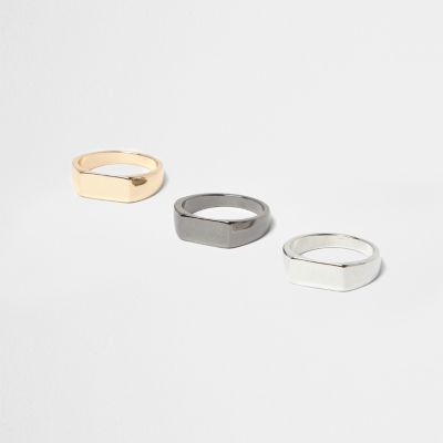 Gold and silver tone rings pack